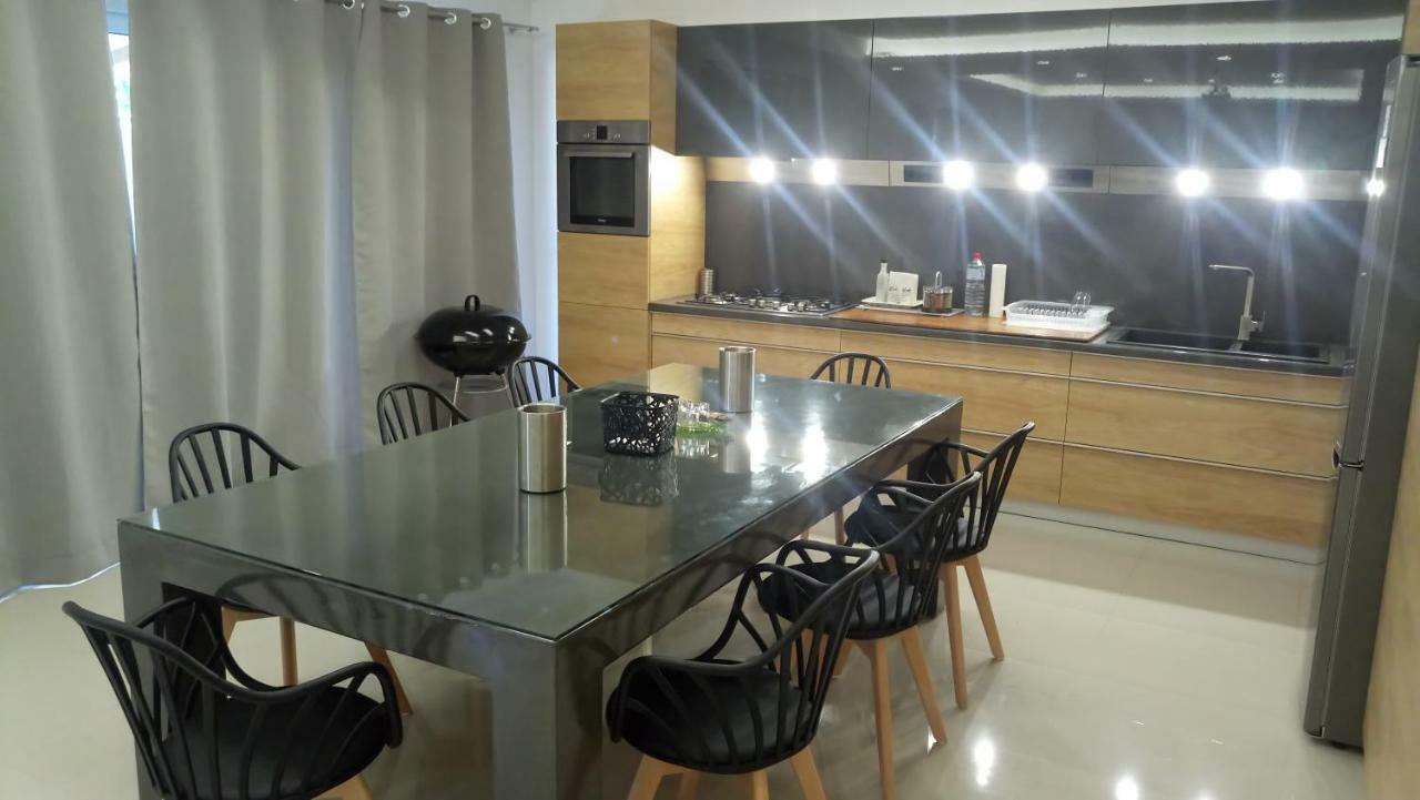 Heraklion Airport Family Lux Apartment Экстерьер фото